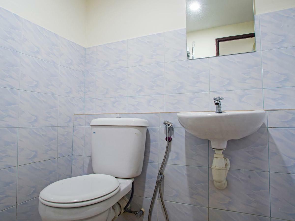 Oyo 982 Hotel Sk 加影 外观 照片