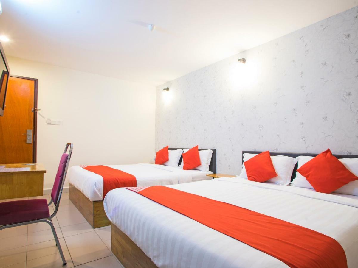 Oyo 982 Hotel Sk 加影 外观 照片